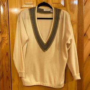 Off white sweater w, gold & silver trim petite S